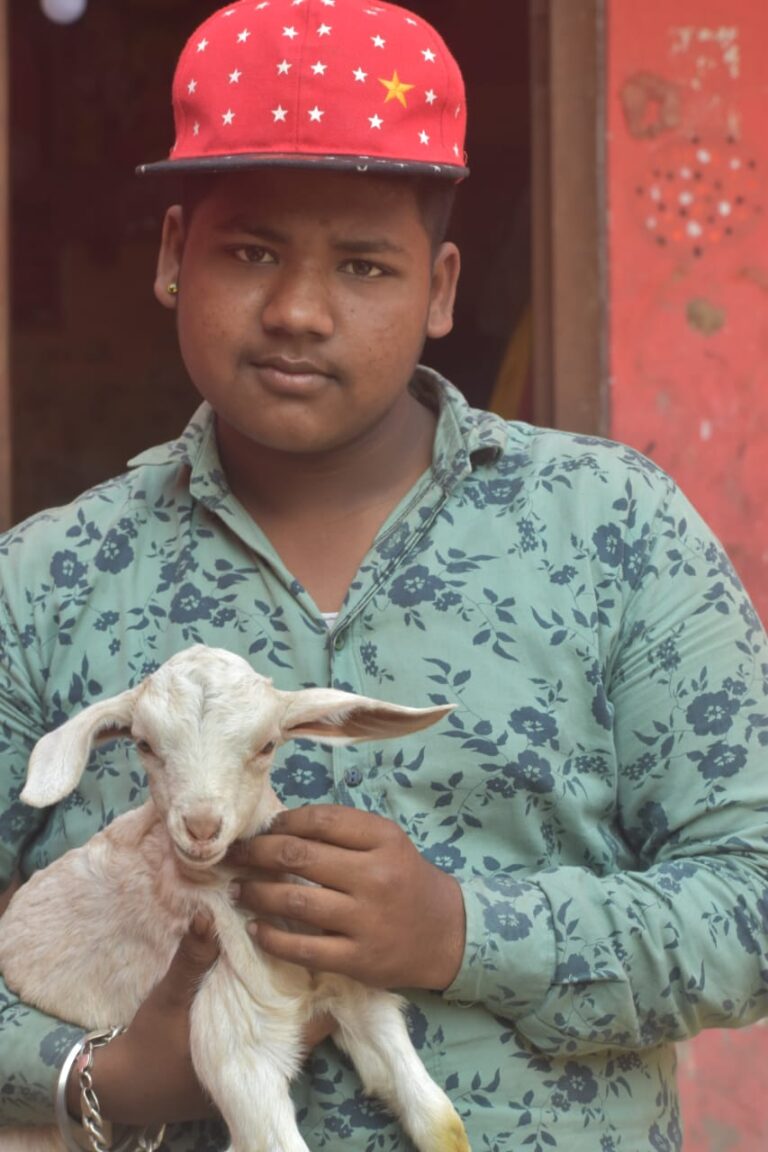 जनपद कुशीनगर के सेवरही में एक युवक को चाकु से गोद कर निर्मम हत्या