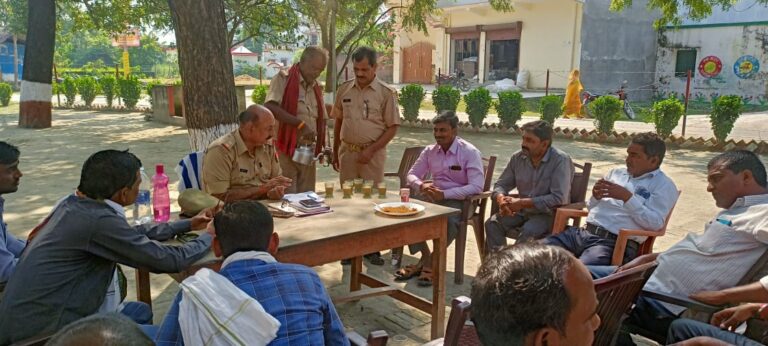 थाना बौंडी में नवांगतुक थानाध्यक्ष संजय कुमार सिंह ने कार्यभार ग्रहण करते ही पत्रकारों से हुए रूबरू