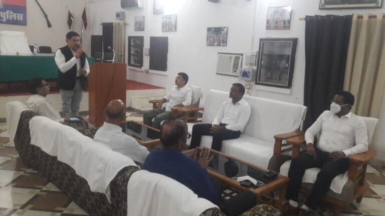 उपायुक्त वाराणसी कमिश्नरेट का वरिष्ठ अधिकारियों ने गर्मजोशी के साथ किया विदाई