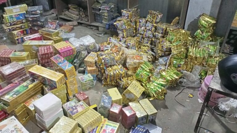 आधी रात टीम ने मारा छापा, 30 लाख से ज्यादा कीमत के विस्फोटक मिले