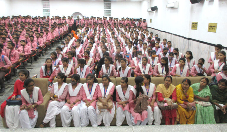 मतदाता सूची विशेष संक्षिप्त पुनरीक्षण अभियान का एमएलके पीजी कॉलेज से हुआ शुभारंभ