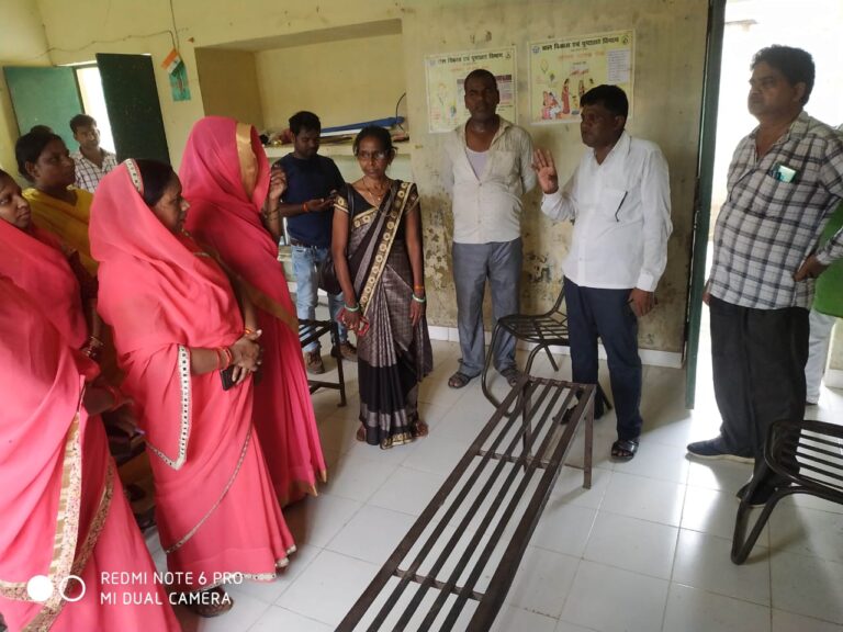 मुनादी ना कराए जाने के कारण आंगनवाड़ी अधिकारियों की बैठक निरस्त