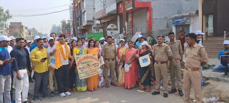 शैलेन्द्र ने किया नमामि तमसे से नमामि गंगे तक पदयात्रा का आगाज