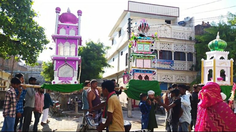 शांति व सौहार्द के साथ निकाली गई मुहर्रम का जुलूस