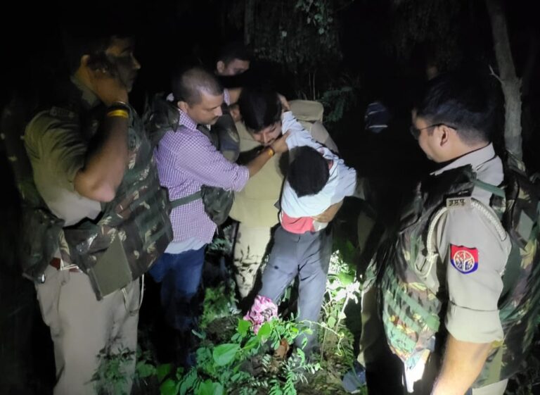 पशु तस्करों व पुलिस के बीच मुठभेड़ में एक घायल