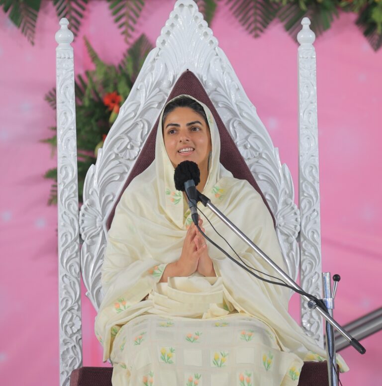 आजमगढ़ के निरंकारी सन्त समागम में गूंजा मानवता का जयघोष