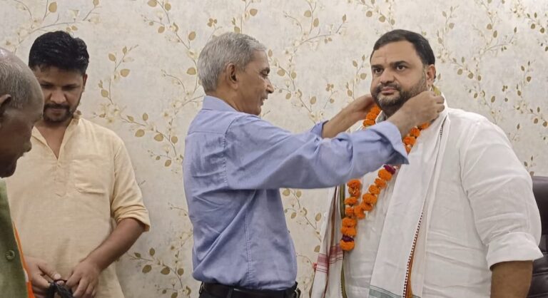 पूर्व विधानसभा प्रत्याशी ने राज्यमंत्री का किया स्वागत