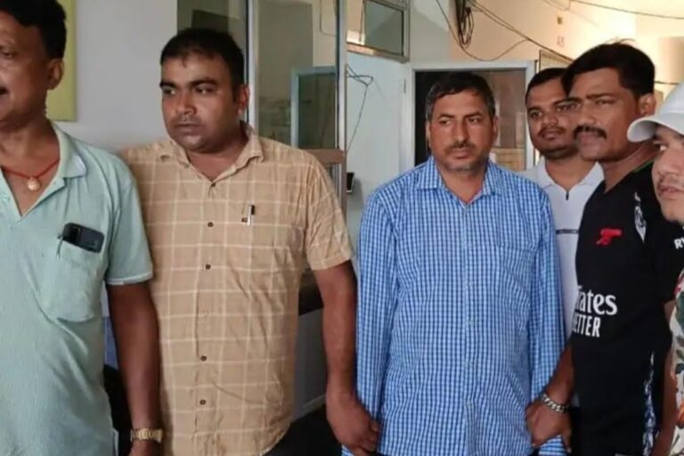 अन्वेषण ब्यूरो का वार 40 हज़ार की रिश्वत लेते स्वास्थ्य विभाग का अधिकारी गिरफ्तार