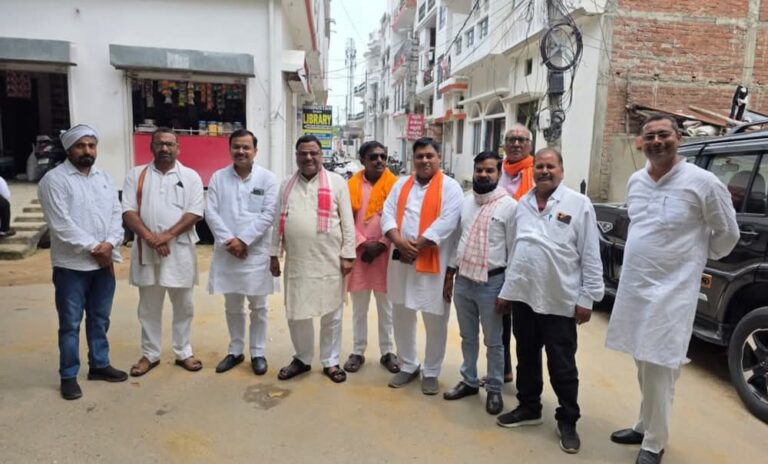 एक देश एक चुनाव को भाजपा भाजपा जिलाध्यक्ष ने युवाओं से किया संपर्क