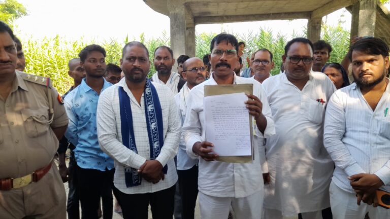 कनियारीपुर में अंबेडकर प्रतिमा क्षतिग्रस्त ग्रामीणों में आक्रोश