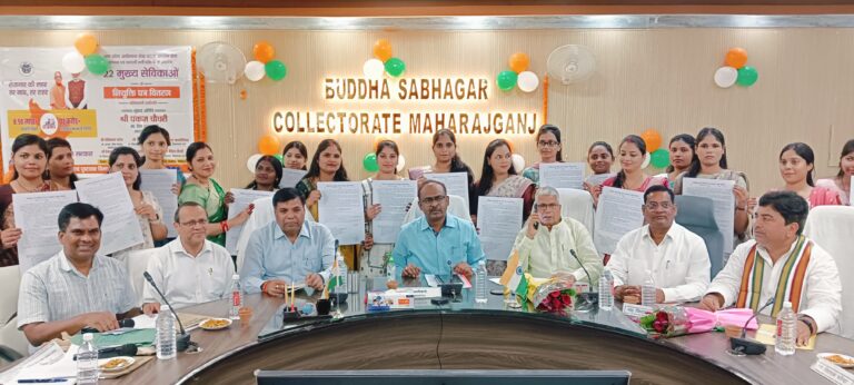 मुख्य सेविकाओं को मिला नियुक्ति पत्र