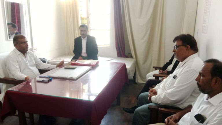 राष्ट्रीय लोक अदालत में पारिवारिक विवादों के निस्तारण हेतु प्री-ट्रायल बैठक आयोजित