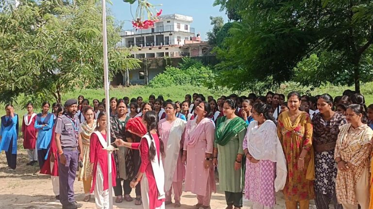 गर्ल्स इंटर कॉलेज में तीन दिवसीय स्काउट गाइड कैंप