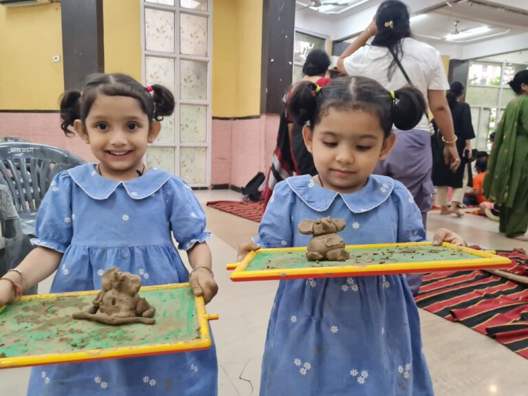 गणेश उत्सव से पूर्व बच्चों की रचनात्मक कार्यशाला का आयोजन