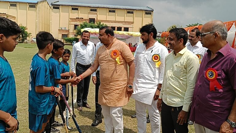 मेजर ध्यानचंद जयंती पर रीजनल स्टेडियम में हॉकी प्रतियोगिता आयोजित