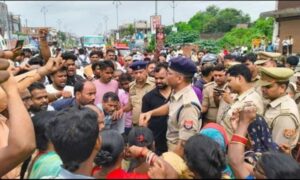 12 वर्षीय हिमांशु का शव नहर से बरामद, हत्या की आशंका परिजनों ने किया हाइवे जाम