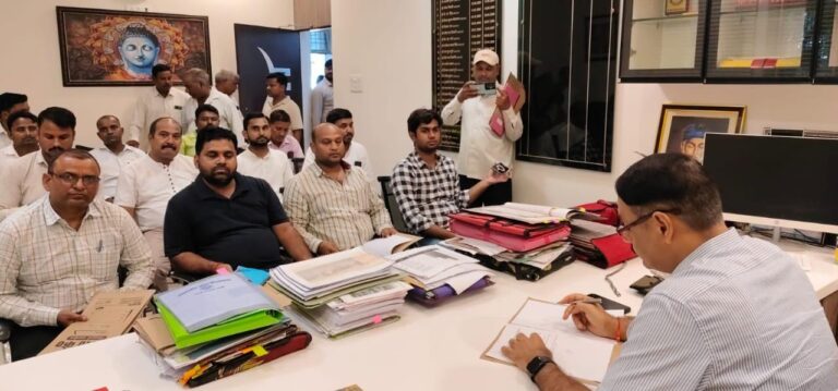 स्कूली वाहनों के संचालन को लेकर जिलाधिकारी ने दिए सख्त निर्देश
