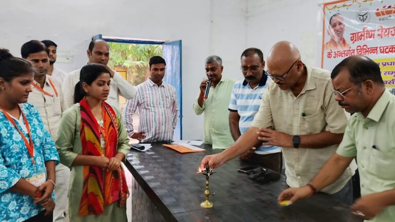 🌍 ग्रामीण पेयजल आपूर्ति योजना : भटनी ब्लॉक में पंचायत सहायकों का प्रशिक्षण सम्पन्न