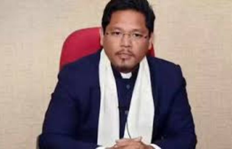 आठ मंत्रियों ने दिया इस्तीफा, आज शाम शपथ लेंगे नए मंत्री