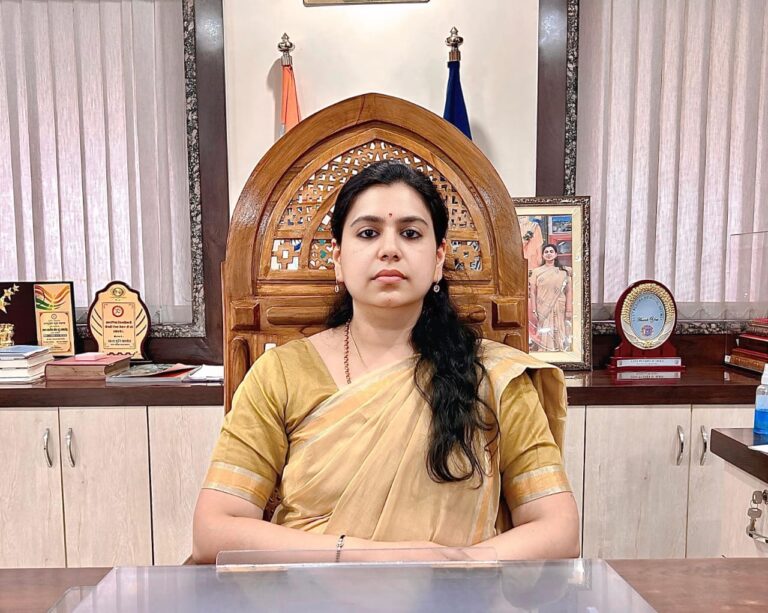 देवरिया डीएम दिव्या मित्तल केंद्र सरकार की विकसित भारत परिकल्पना स्ट्रेटजी में चयनित