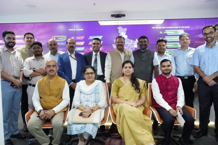 जिलाधिकारी देवरिया ने नीति आयोग के विकसित भारत स्ट्रेटजी रूम में साझा किए अनुभव
