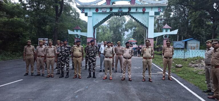 नेपाल में उग्र प्रदर्शन एव ततखा पलट के वजह से नेपाल भारत बार्डर पर मंडराने लगे संकट के बादल