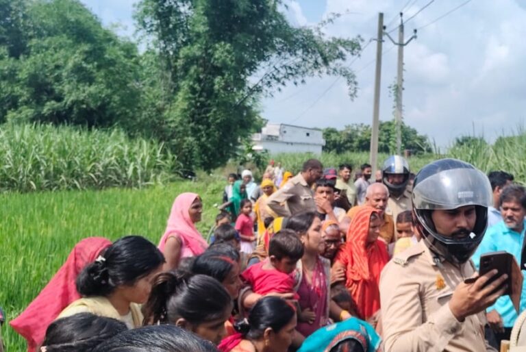लापता मासूम बच्ची का गन्ने के खेत में मिला शव