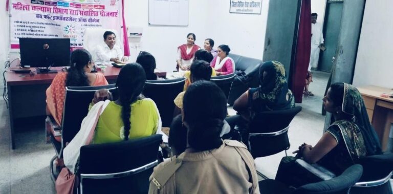 महिलाओं को कानून की जानकारी होना जरूरी: अपर जिला जज