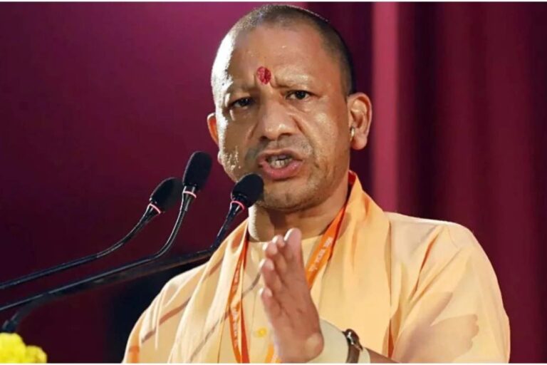“बरेली झड़पों में तौकीर रजा खान हिरासत में, योगी आदित्यनाथ ने कानून-व्यवस्था में कड़ा संदेश दिया”