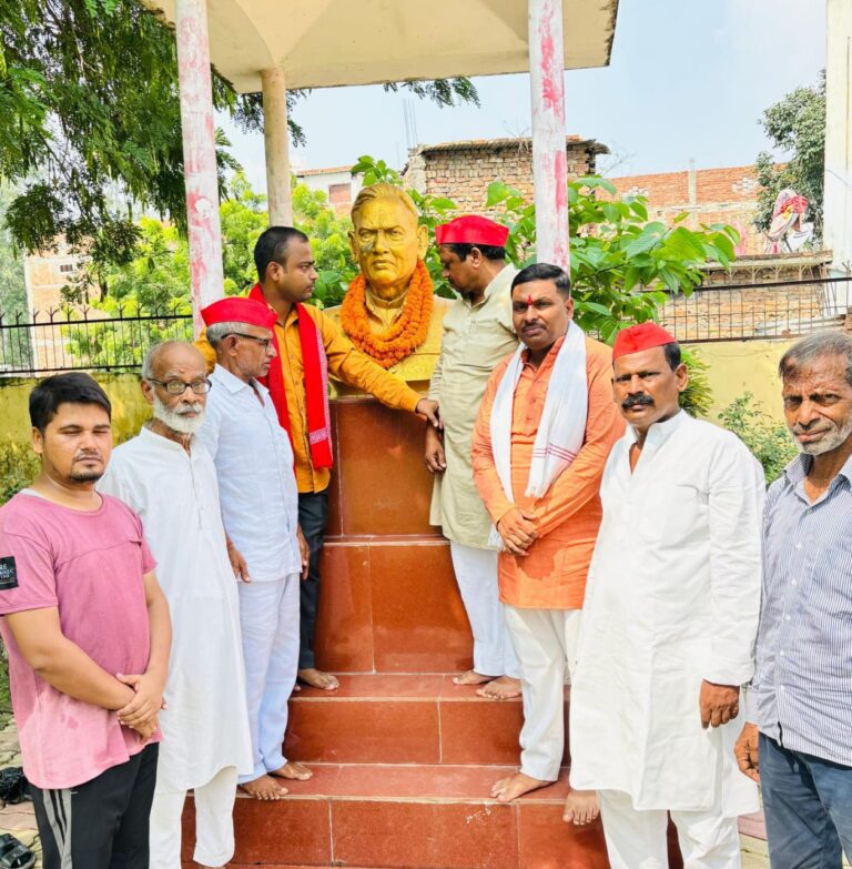मोहन सिंह की 12वी पुण्यतिथि पर सपाइयों ने किया याद