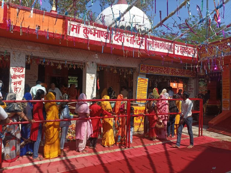 कूष्माण्डा माता आराधना और प्रसिद्ध मंदिरों की यात्रा