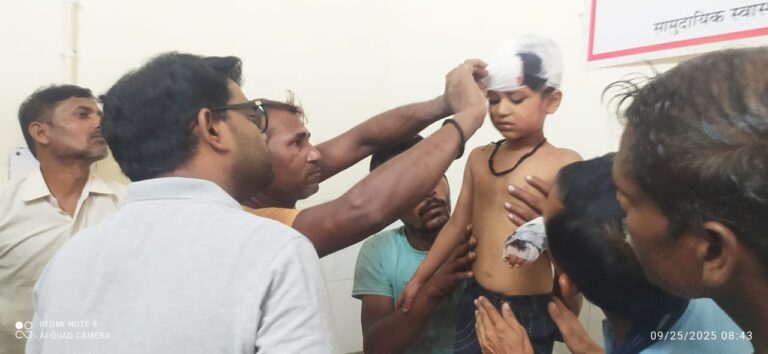 थाना परिसर की जर्जर दीवार गिरी दो बच्चे घायल