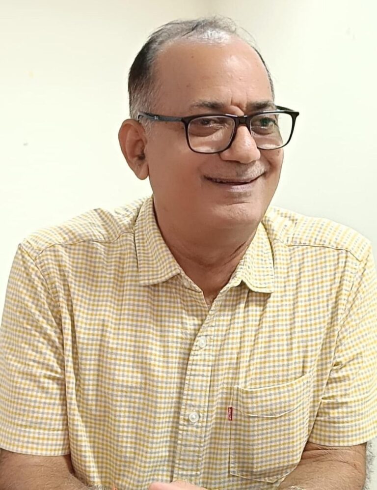 अनुशासन और ईमानदारी की प्रतिमूर्ति प्रो. श्रीनिवास मणि त्रिपाठी को भावभीनी विदाई