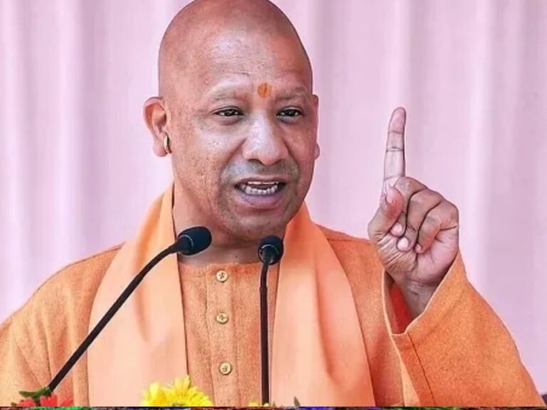 “योगी का राजद पर वार: घुसपैठियों को वोट दिलाकर बिहारवासियों के अधिकार छीनना चाहता महागठबंधन”