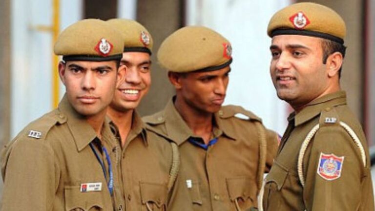 दिल्ली पुलिस कांस्टेबल भर्ती 2025: 7565 पदों पर आवेदन का कल आखिरी मौका, 12वीं पास उम्मीदवार जल्द करें आवेदन