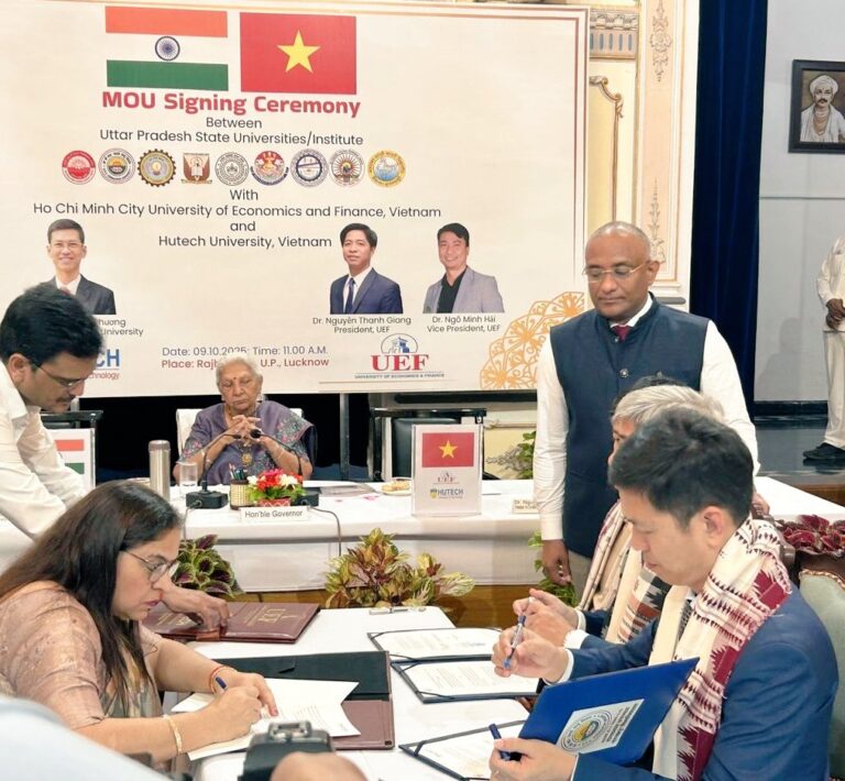 दीनदयाल उपाध्याय विश्वविद्यालय ने वियतनाम की दो विश्वविद्यालयों के बीच राजभवन के गांधी हॉल में हुआ समझौता