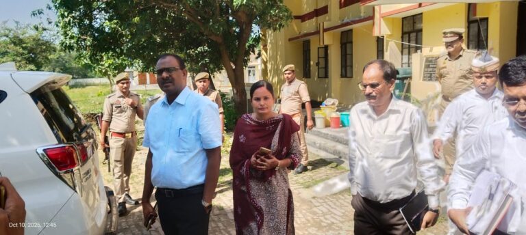 डीएम व एसपी ने किया परीक्षा केंद्रों का स्थलीय निरीक्षण, दिए जरूरी निर्देश