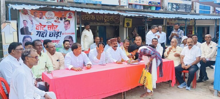 संवैधानिक मूल्यों की रक्षा के लिए हर कांग्रेसी है तैयार : डॉ. हीरालाल अलावा