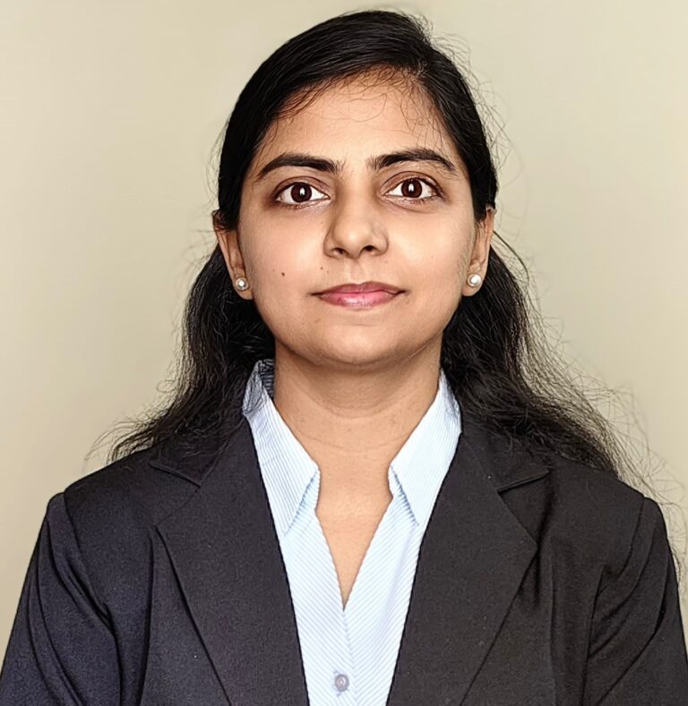 देवरिया की सूर्या तिवारी ने तीन राष्ट्रीयकृत बैंकों में पाई सफलता, आईटी ऑफिसर पद पर हुआ चयन