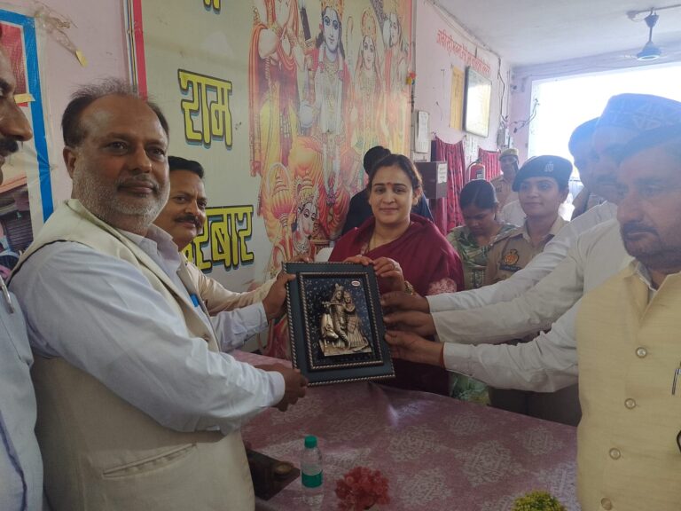 नशा समाज और परिवार के लिए सामाजिक अभिशाप है-महिला आयोग उपाध्यक्ष अपर्णा यादव