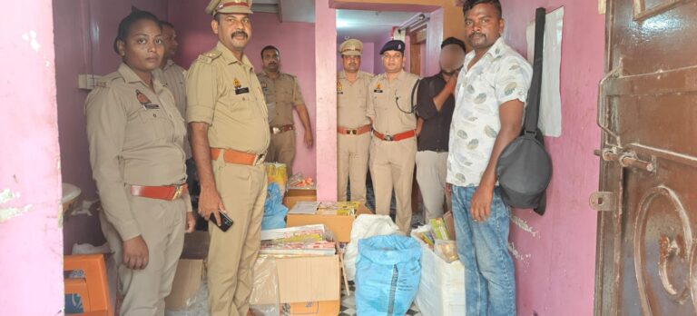 दीपावली से पहले पुलिस की बड़ी कार्रवाई रिहायशी क्षेत्र से भारी मात्रा में अवैध पटाखे बरामद, एक गिरफ्तार