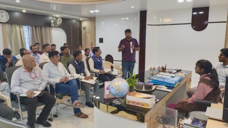 कक्षा 8 की छात्रा अनुष्का बनी एक दिन के लिए सीडीओ,दिया महिला शक्ति का संदेश