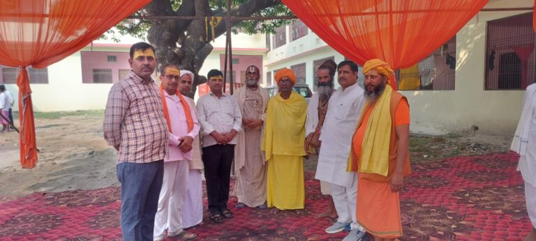 संतों की सर्वसम्मति से बालक दास बने रावत मंदिर अयोध्या के महंत