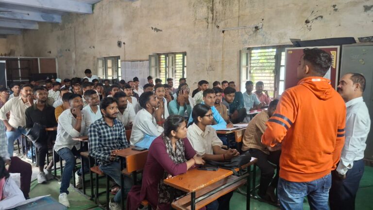 78 लाभार्थियों को रोजगार से जोड़ा गया, खिले बेरोजगार के चेहरे