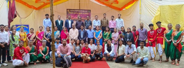 जिला स्तरीय युवा उत्सव: छात्रों ने बिखेरी कला और संस्कृति की चमक