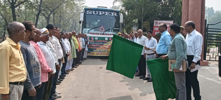 महराजगंज से 40 प्रगतिशील किसान जबलपुर रवाना, सीखेंगे श्री अन्न (मिलेट्स) की आधुनिक खेती तकनीक