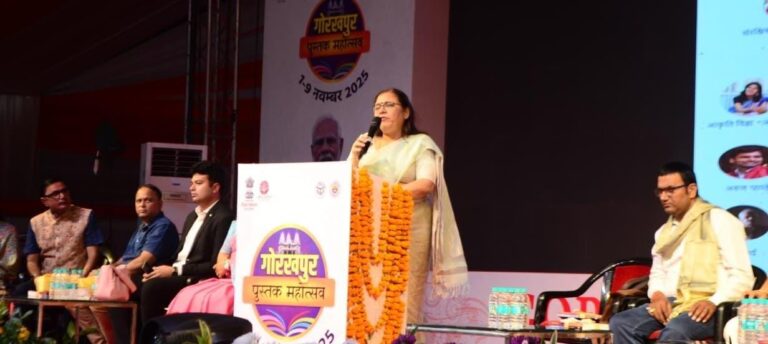 “नारी शक्ति, भावना की अभिव्यक्ति” विषयक कवि सम्मेलन में गूंजी सृजन की स्वर–लहरियां