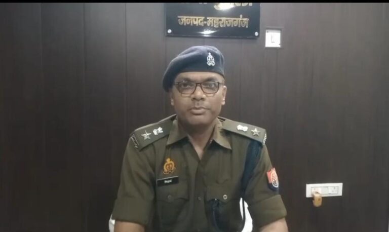 मासूम पर बेरहमी: मोबाइल चोरी के शक में नाबालिग को उल्टा लटकाकर पीटा, पांच पर मुकदमा दर्ज – दो हिरासत में