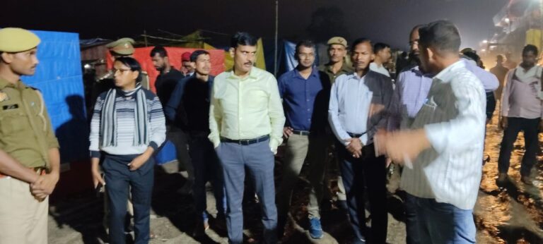 जिलाधिकारी ने ददरी मेला का किया निरीक्षण, दिए साफ-सफाई और सुरक्षा के निर्देश
