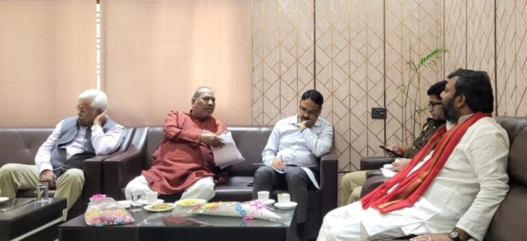 कैबिनेट मंत्री डॉ. संजय कुमार निषाद ने मत्स्य विभाग की योजनाओं की समीक्षा, दिए निर्देश